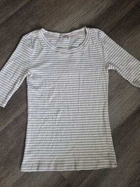 Banana Republic Cream and White Striped Scoop Neck 3/4 Sleeve Ribbed Top Sz S